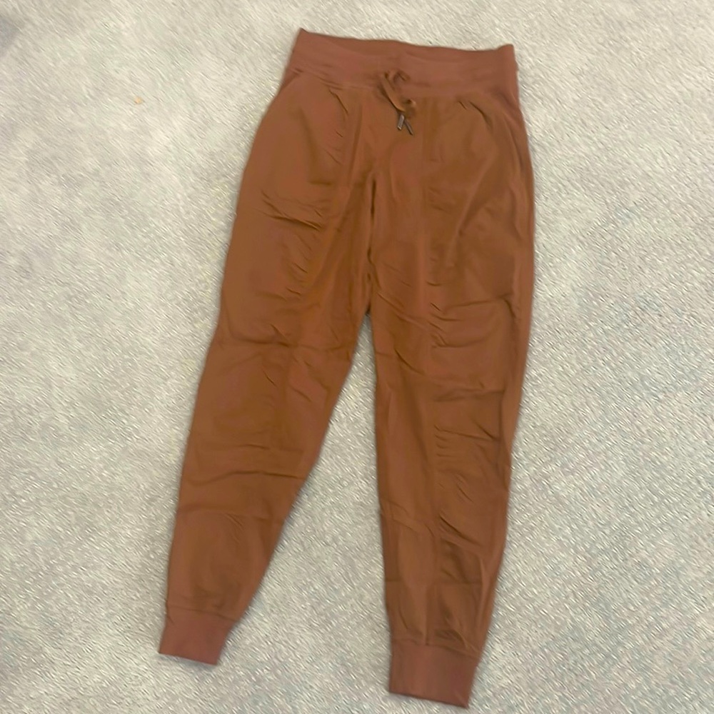 Lululemon joggers